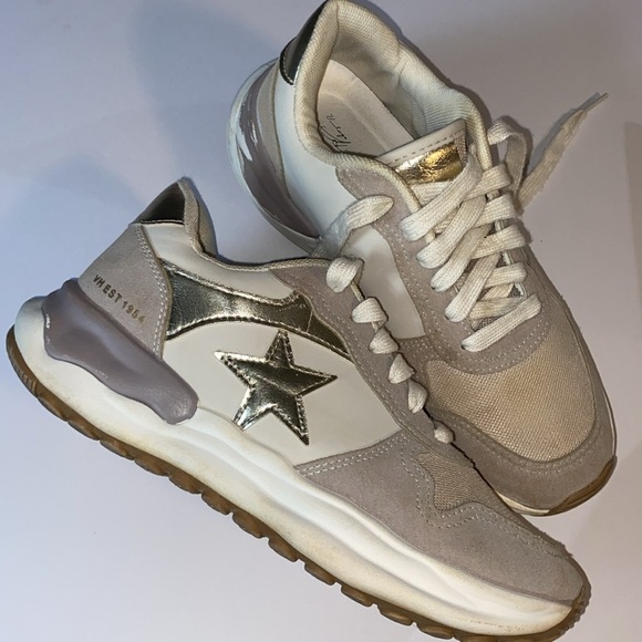 Vintage Havana Cream and Gold Star Sneakers SZ 8 - Picture 3 of 12